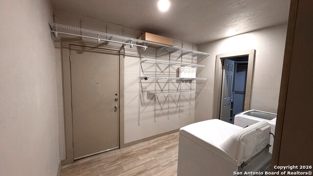 Listing photo id 17 for 12111 Woodsrim