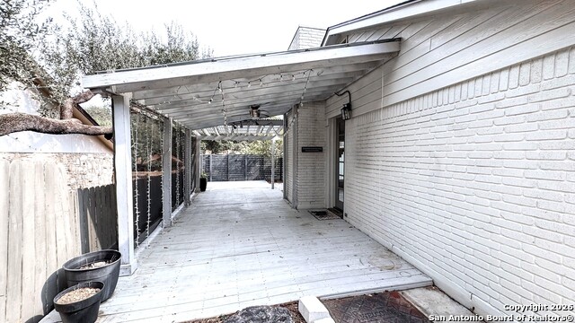 Listing photo id 2 for 12111 Woodsrim