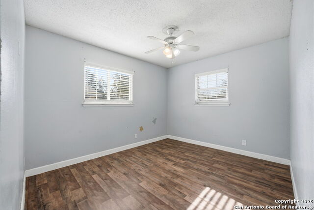 Image 16 of 33 For 126 Meadow Way