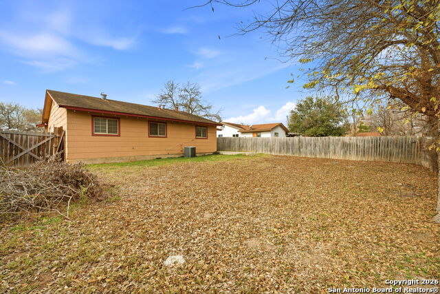 Image 31 of 33 For 126 Meadow Way