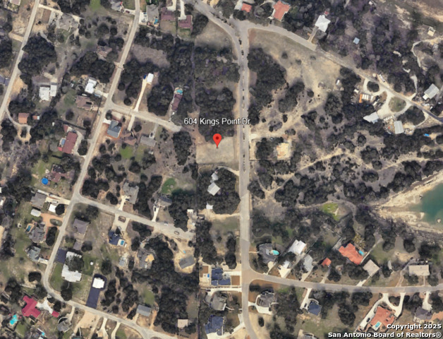 Image 3 of 4 For 604 Kings Point