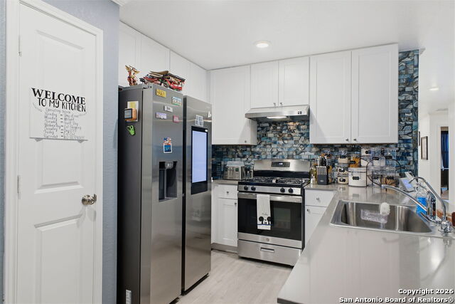 Image 12 of 41 For 14113 Swine Place