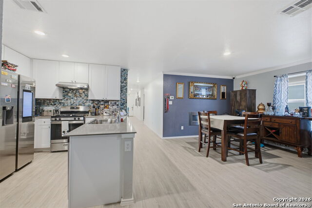 Image 14 of 41 For 14113 Swine Place