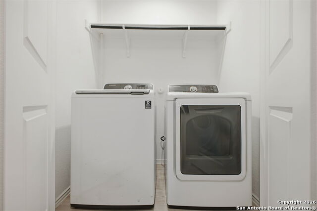 Image 26 of 41 For 14113 Swine Place