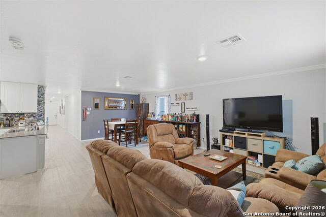 Image 5 of 41 For 14113 Swine Place