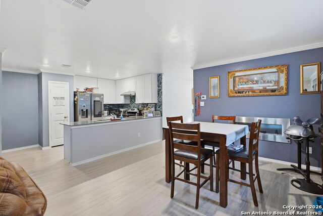 Image 7 of 41 For 14113 Swine Place