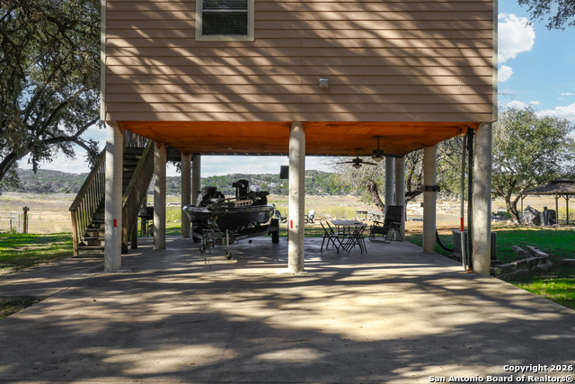 Image 25 of 39 For 622 Pebble Beach