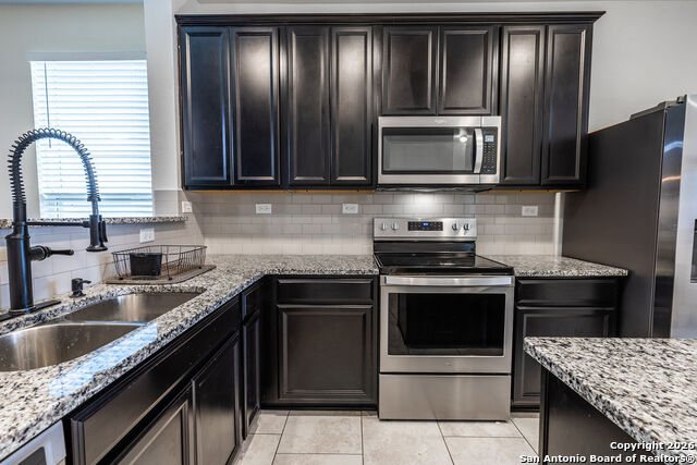 Image 5 of 24 For 422 Dappled Willow