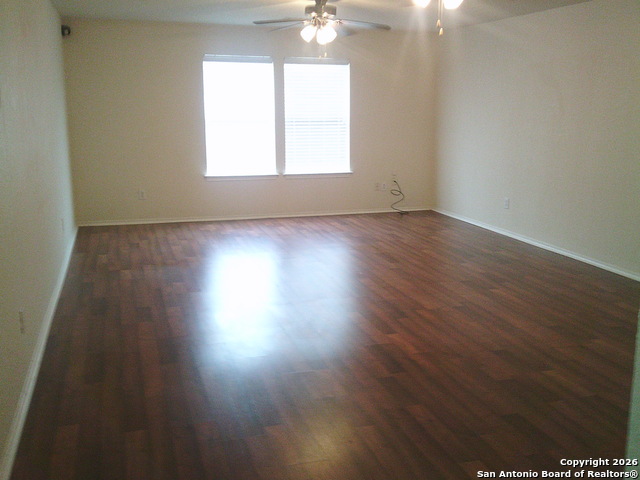 Image 22 of 33 For 3834 Hatwig  