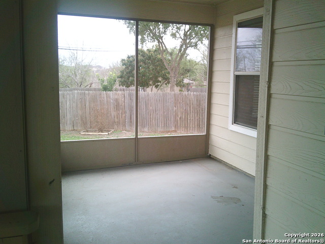 Image 29 of 33 For 3834 Hatwig  