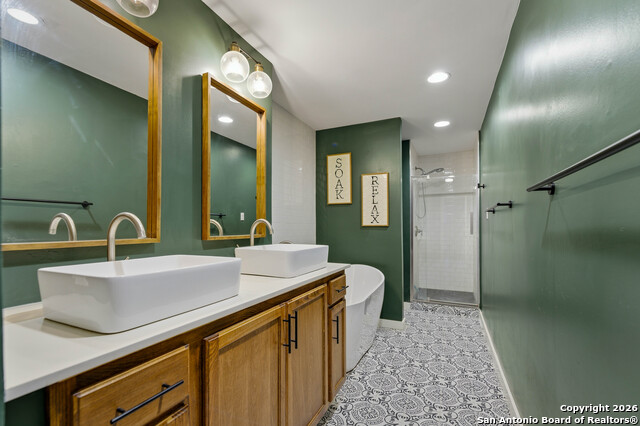 Image 13 of 29 For 7559 Beaver Tree