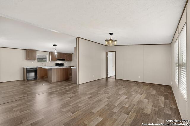 Image 10 of 45 For 19124 La Gloria