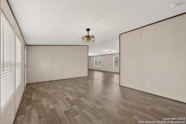 Image 11 of 45 For 19124 La Gloria