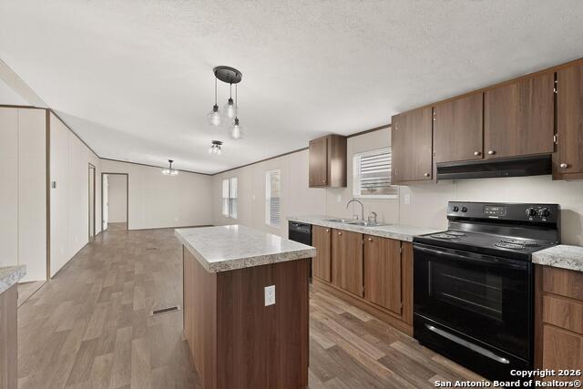 Image 16 of 45 For 19124 La Gloria