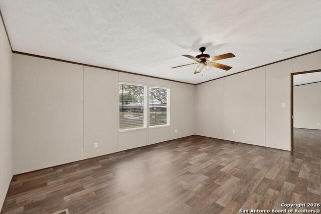 Image 35 of 45 For 19124 La Gloria