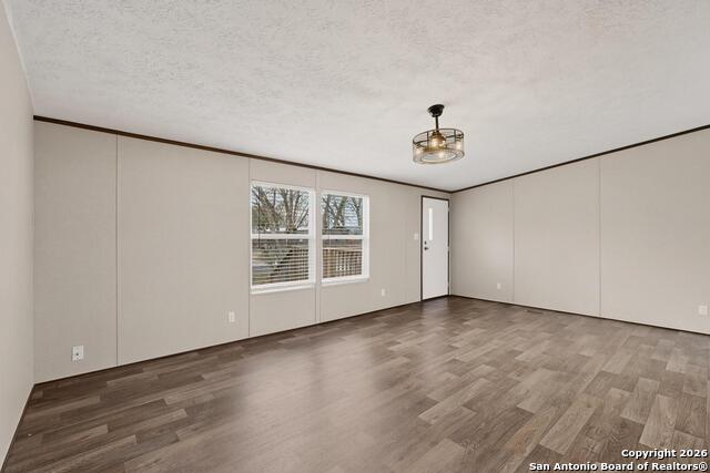 Image 6 of 45 For 19124 La Gloria