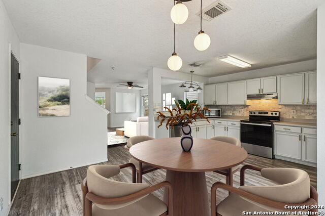 Image 18 of 50 For 87 Kenrock Ridge