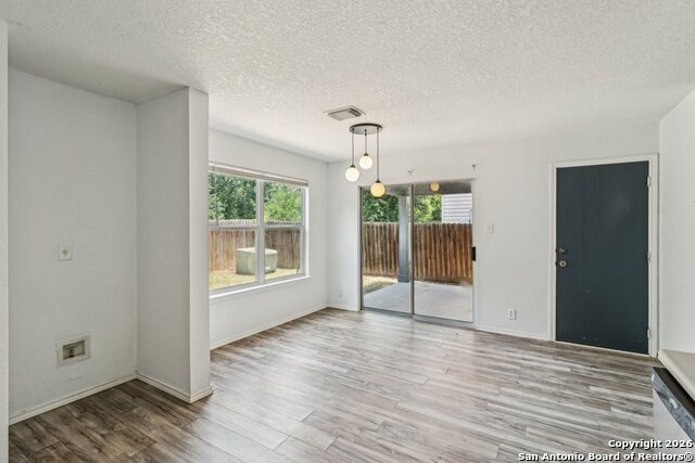 Image 20 of 50 For 87 Kenrock Ridge