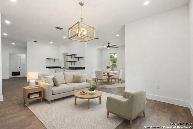 Image 10 of 32 For 101 New York