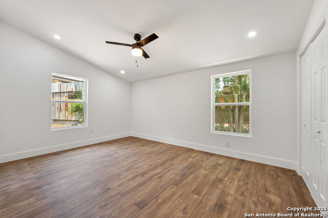 Image 22 of 32 For 101 New York