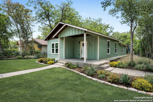 Image 4 of 32 For 101 New York