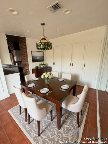 Image 11 of 35 For 1111 Magnolia