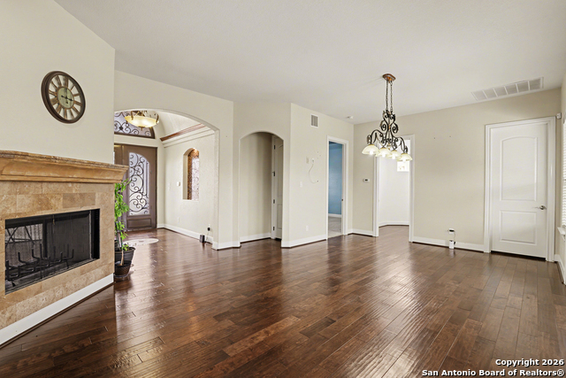 Image 14 of 41 For 113 Abrego Mount