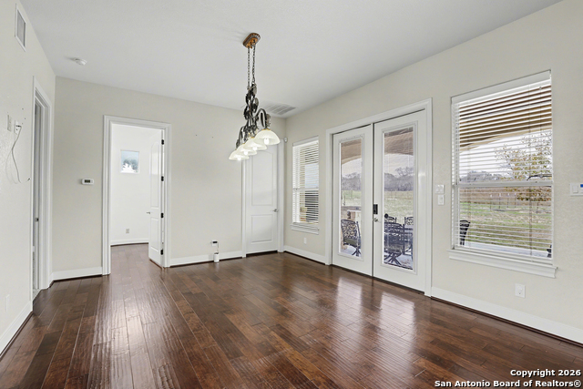 Image 15 of 41 For 113 Abrego Mount