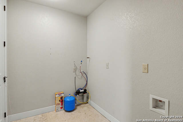 Image 24 of 41 For 113 Abrego Mount