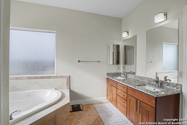 Image 35 of 41 For 113 Abrego Mount