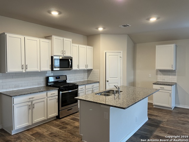 Image 11 of 47 For 5518 Stormie Keep