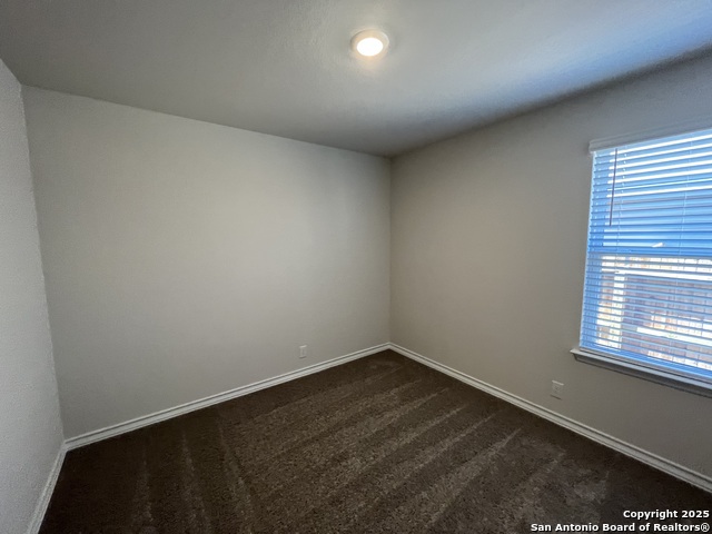 Image 40 of 47 For 5518 Stormie Keep