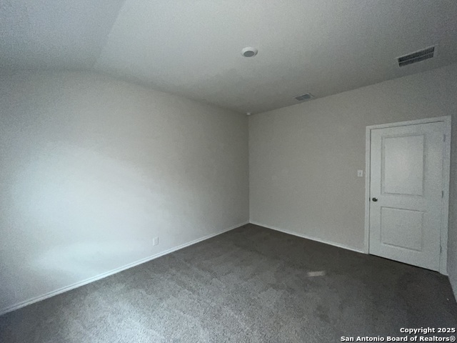 Image 15 of 30 For 324 Middle Green Loop