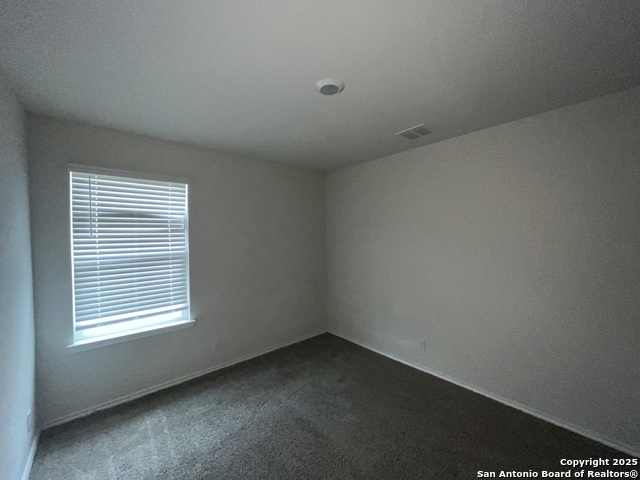 Image 21 of 30 For 324 Middle Green Loop