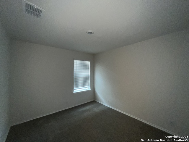 Image 22 of 30 For 324 Middle Green Loop