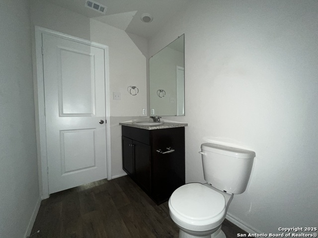 Image 27 of 30 For 324 Middle Green Loop