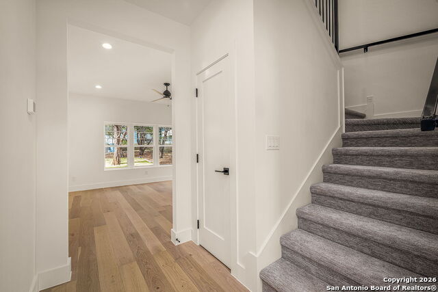 Image 15 of 29 For 1672 Hillcrest Forest