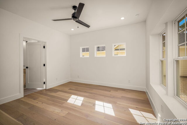 Image 17 of 29 For 1672 Hillcrest Forest