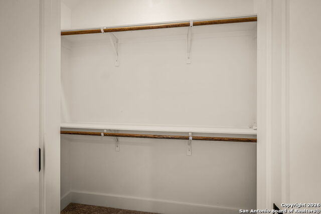 Image 24 of 29 For 1672 Hillcrest Forest