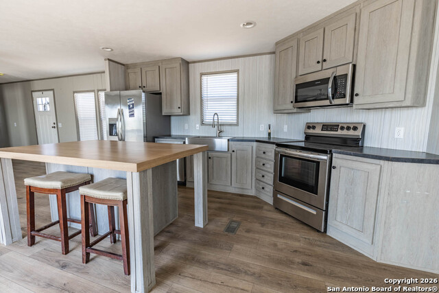 Image 4 of 14 For 181 Viridian View