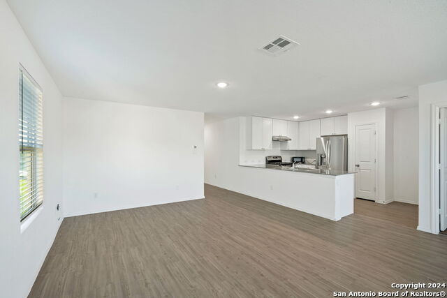 Image 14 of 26 For 13002 Sage Turn