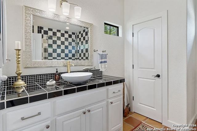 Image 24 of 32 For 1112 Kendall Jackson