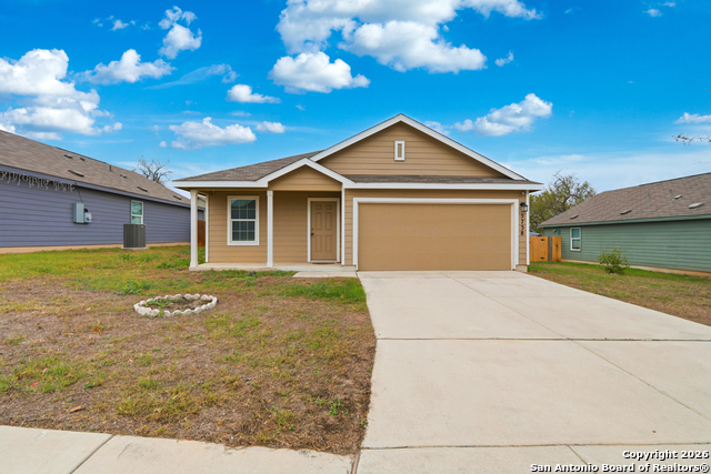 Image 4 of 29 For 5738 Elm Valley