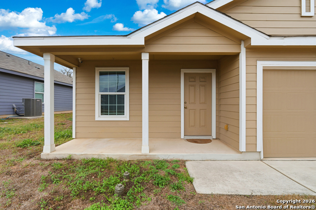 Image 6 of 29 For 5738 Elm Valley