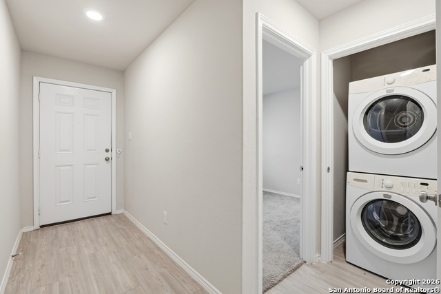 Image 8 of 29 For 5738 Elm Valley