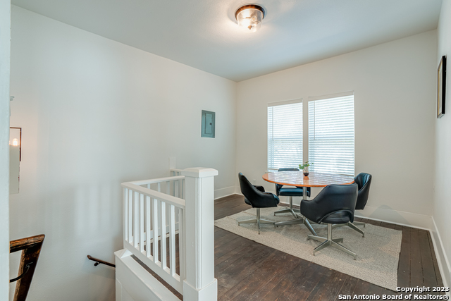 Image 3 of 20 For 530 Pruitt Ave