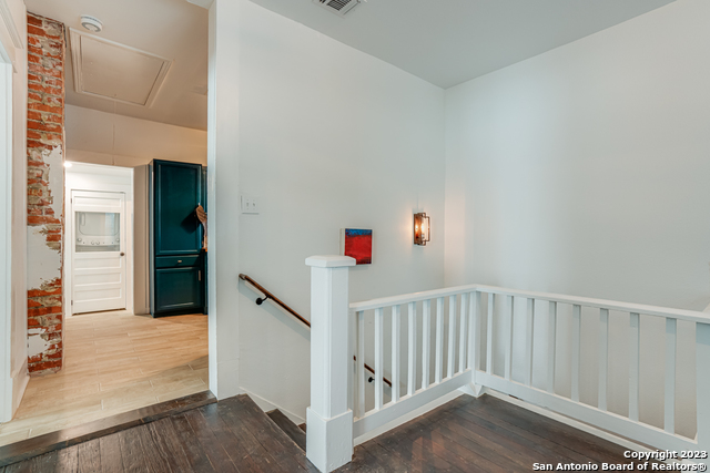 Image 4 of 20 For 530 Pruitt Ave