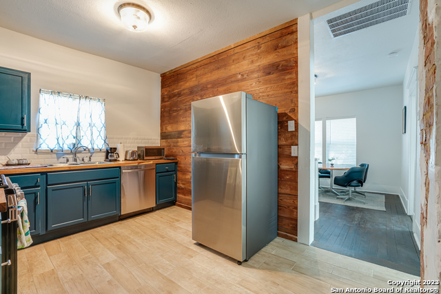 Image 8 of 20 For 530 Pruitt Ave