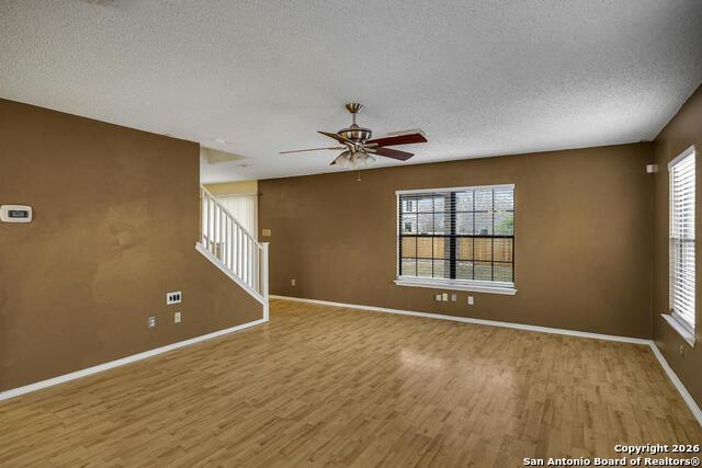 Image 4 of 29 For 7931 Pecan Hts