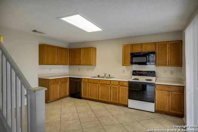 Image 8 of 29 For 7931 Pecan Hts